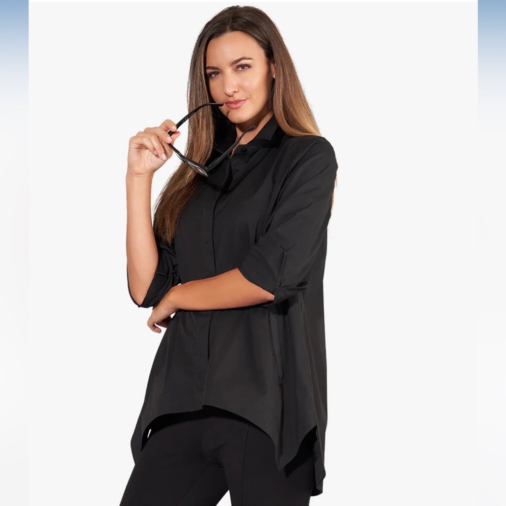 Stella Carakasi „Works Every Time“ Black Button Down Shirt, Size M